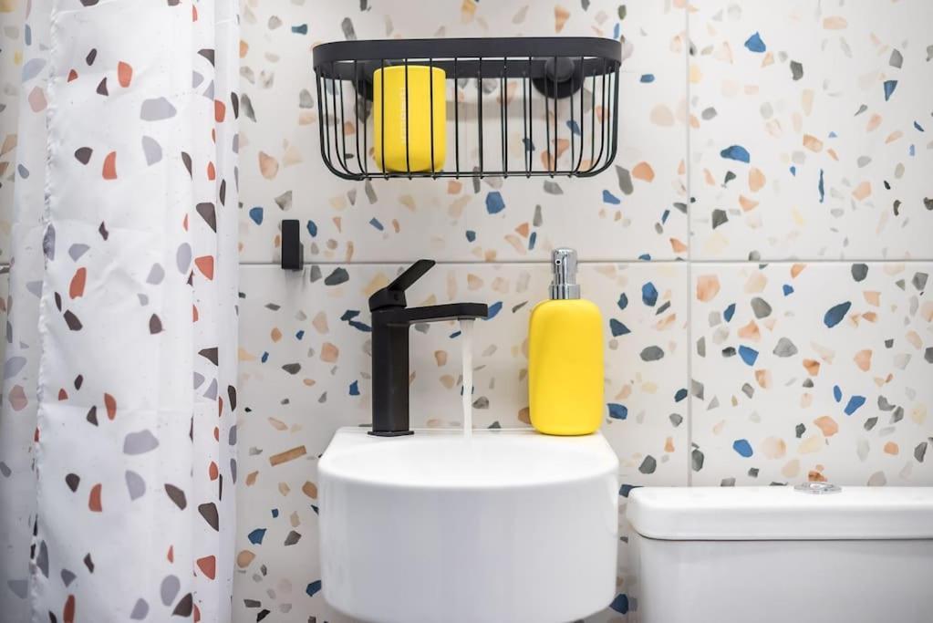 אתונה Tiny Apartment מראה חיצוני תמונה